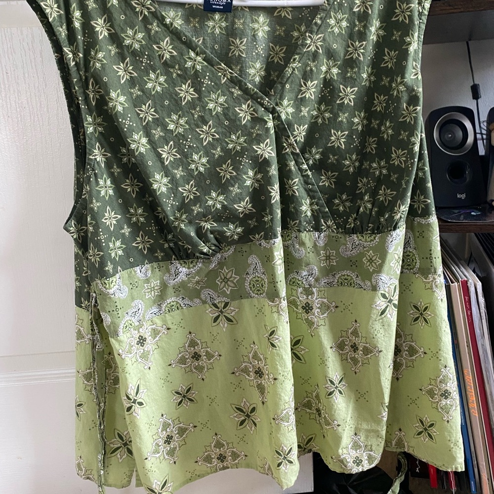 Green Floral Sleeveless Top
